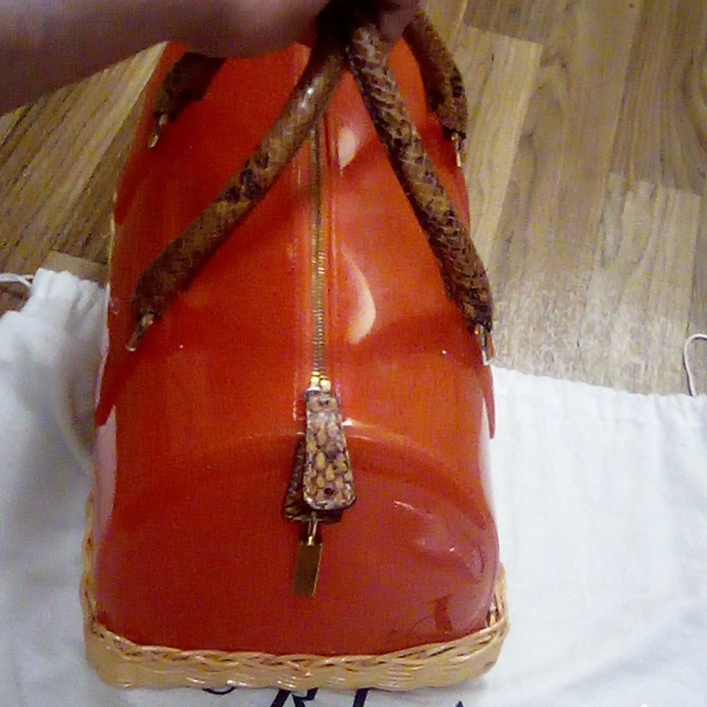 Furla rare Papaya Wicker Redish Orange Like New Dust bag Tags Care Card Included - Picture 6 of 11